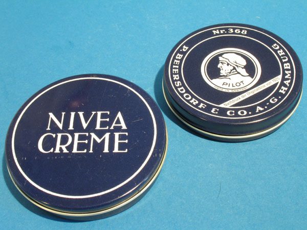 Zahnpasta 2 x Histor Nivea Creme in Dosen und Nivea Annoncen von 1938 