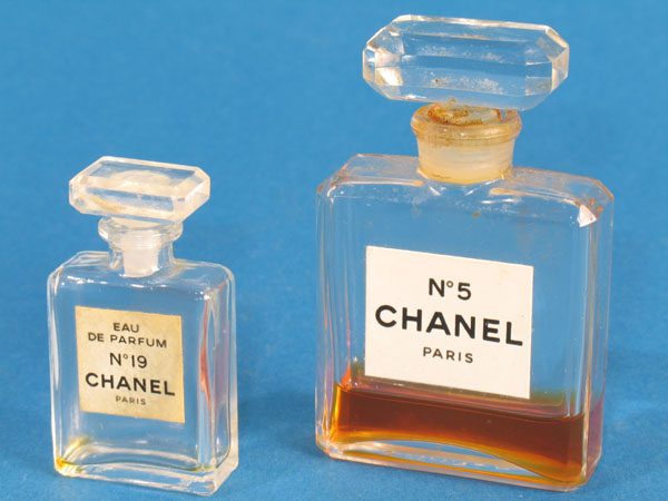 Leerflakons Chanel „Cristalle”–“Coco Mademoiselle” Spray Origin. in  Niedersachsen - Zeven