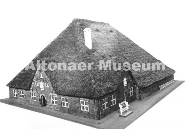 Haubarg aus St. Peter in Eiderstedt, 1760 erbaut (Hauseingang mit Blangenseite)
