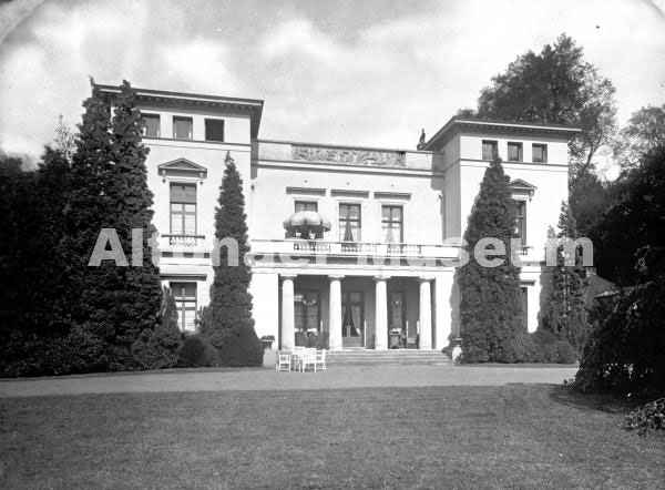 Baurs Villa in Blankenese, Rückseite