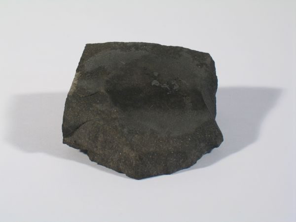 Eisen (gediegen) in Basalt