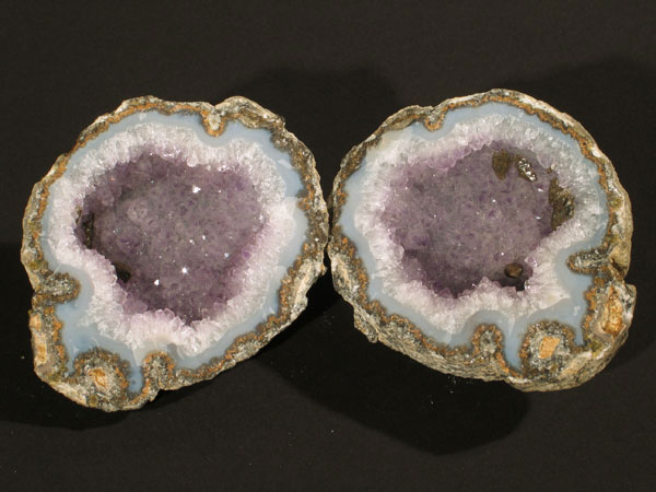 Slider Bild - http://www.europeana.eu/rights/rr-r/