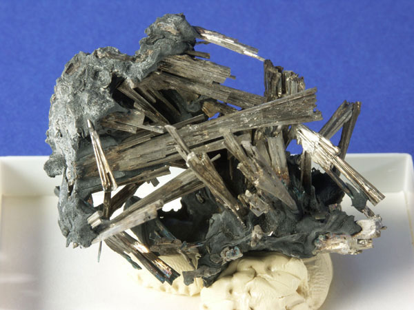 Slider Bild - http://www.europeana.eu/rights/rr-r/