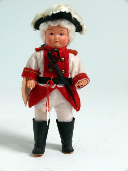 Trachtenpuppen