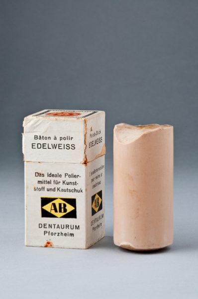 Slider Bild - http://www.europeana.eu/rights/rr-r/